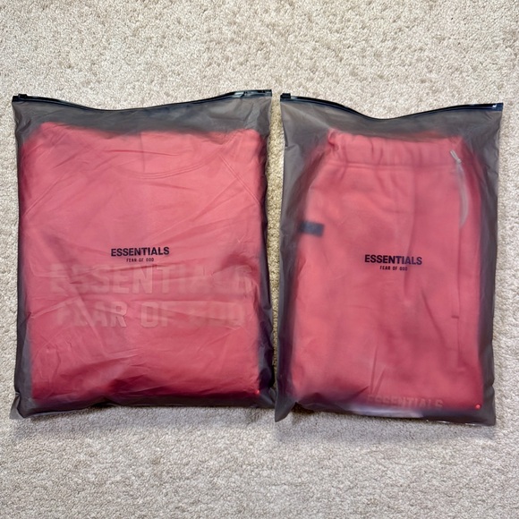 Essentials Fear of God 2pc Set Pink Coral MEDIUM - Picture 6 of 6